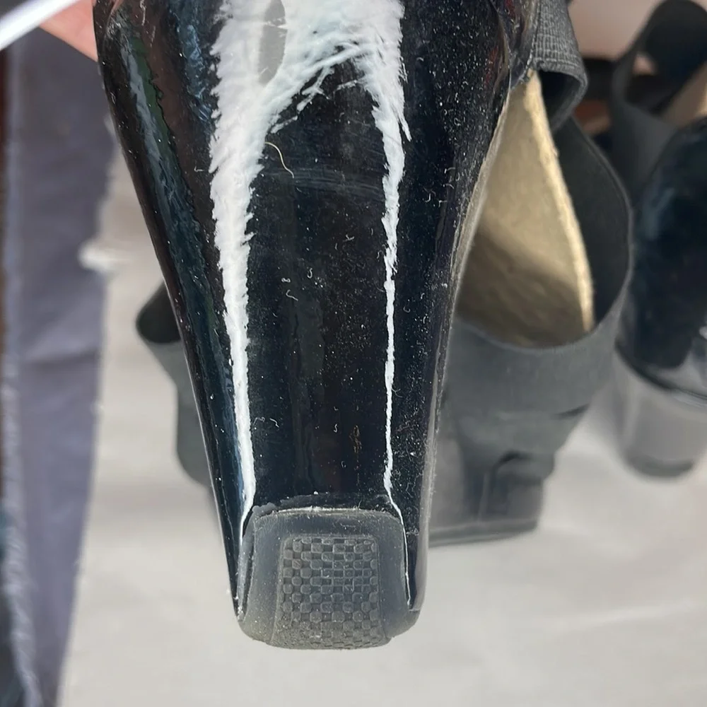 Kenneth Cole wedges